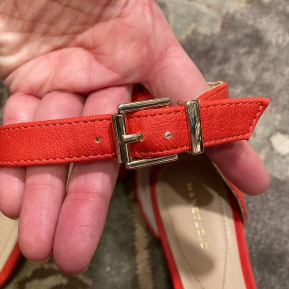 Red Max Studio Minimalist Sandal - Picture 9 of 11